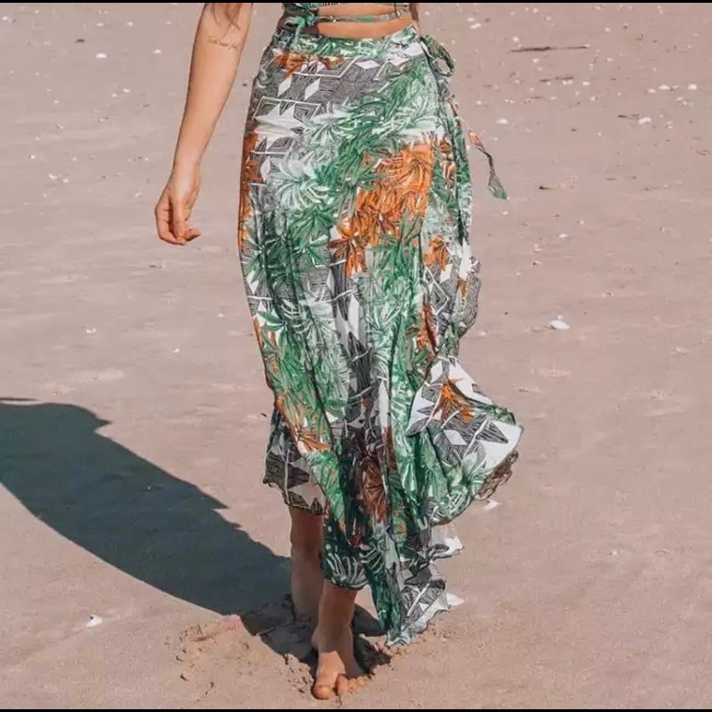Cover up. In green
